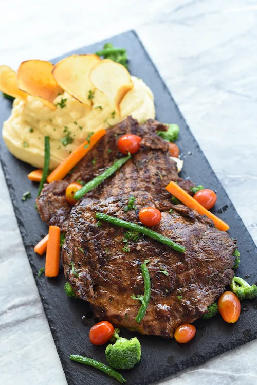 GRILLED BEEF FILLET